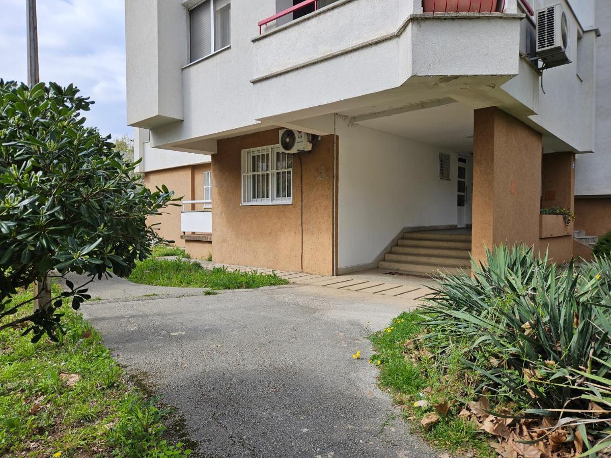 City Mid Mostar Apartment Luaran gambar